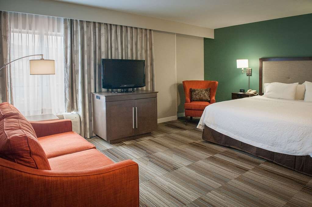 Hotel photo 75 of Hampton Inn & Suites New Orleans-Convention Center.