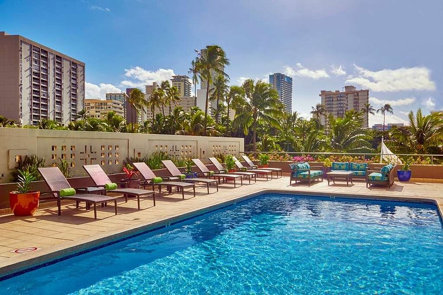 Doubletree By Hilton Alana Waikiki Beach Updated 2021 Prices