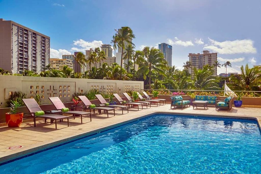 DOUBLETREE BY HILTON ALANA - WAIKIKI BEACH $145 ($̶2̶7̶8̶) - Updated ...