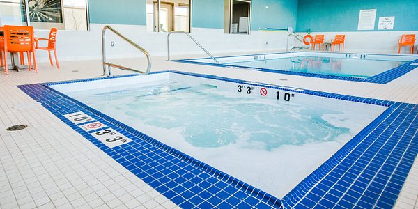 Fotos Y Opiniones De La Piscina Del Candlewood Suites West Edmonton Mall Area Tripadvisor