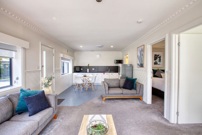 Georges Bay Apartments