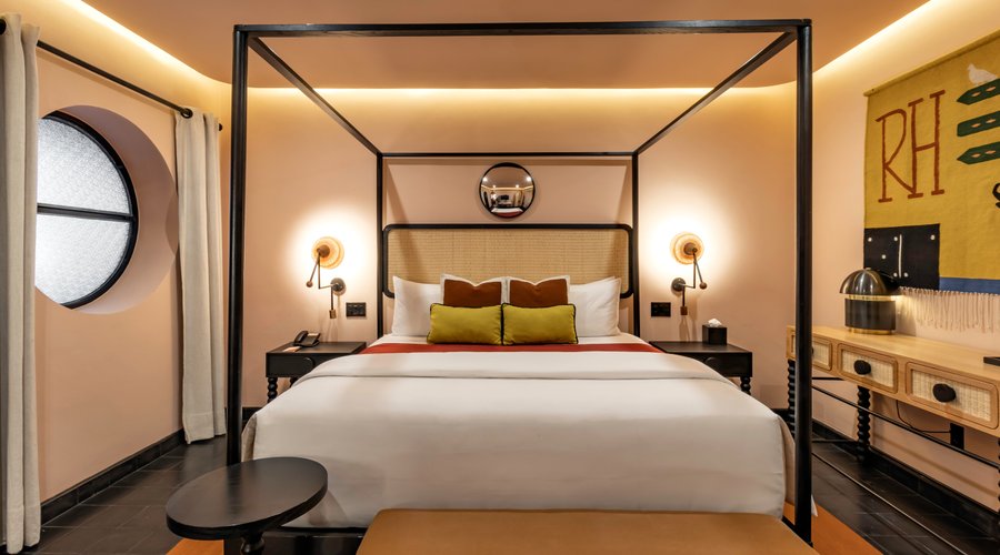 MASTER SUITE