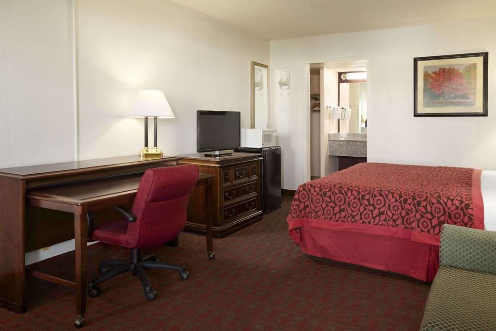 Hotel photo 12 of Days Inn by Wyndham Santa Fe New Mexico.