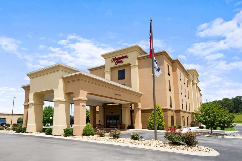 Hotel photo 13 of Hampton Inn Lenoir City.