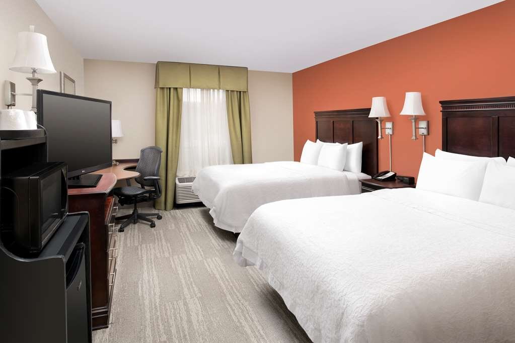 Hotel photo 46 of Hampton Inn Lenoir City.