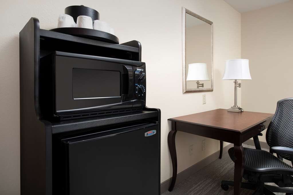 Hotel photo 16 of Hampton Inn Lenoir City.