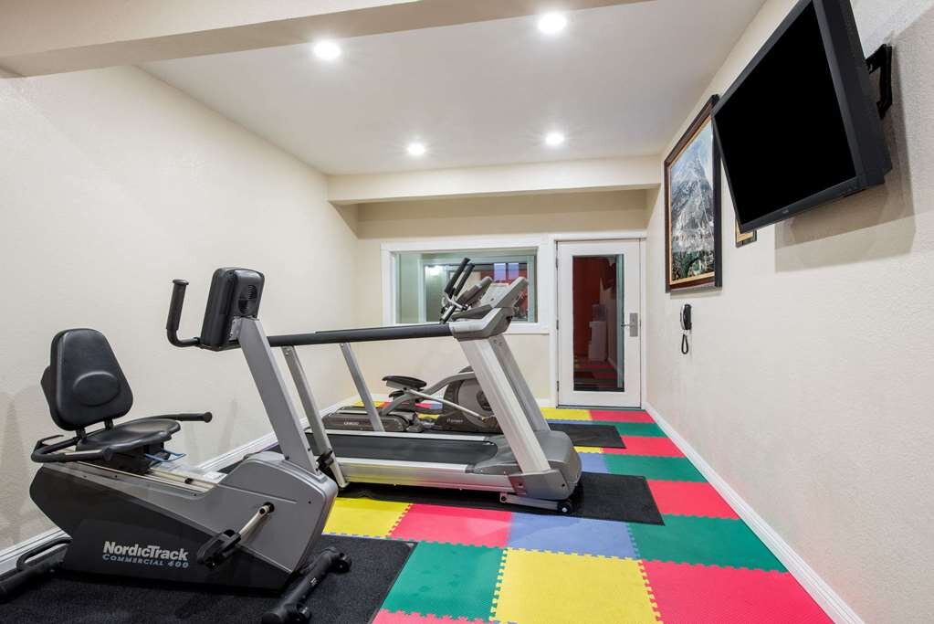 Hotel photo 33 of Ramada by Wyndham San Diego Airport.