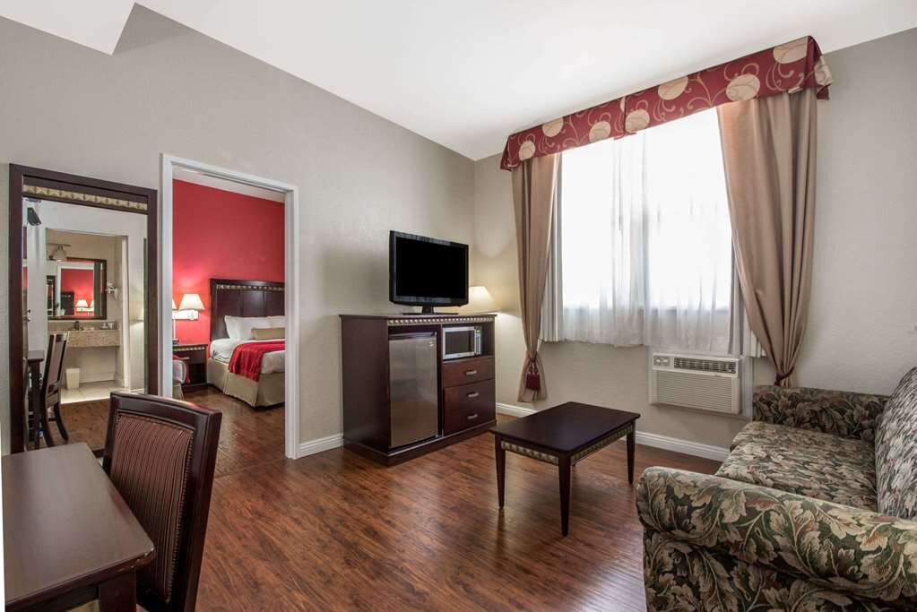 Hotel photo 47 of Ramada by Wyndham San Diego Airport.