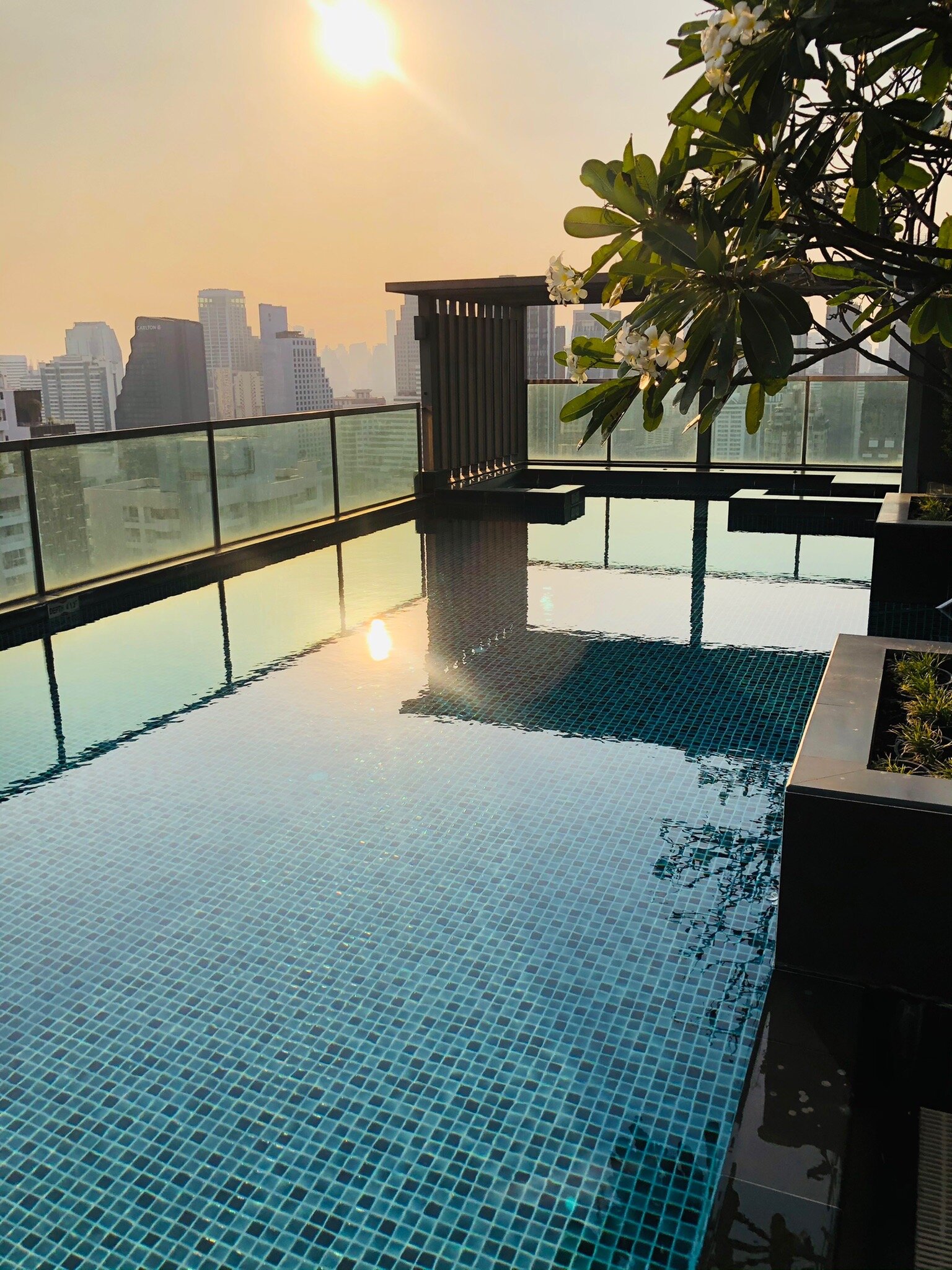 39 BOULEVARD EXECUTIVE RESIDENCE - Hotel Reviews (Bangkok, Thailand)