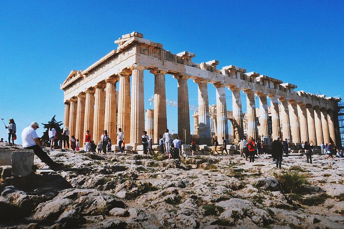 Top 10 Best places you must visit in Greece