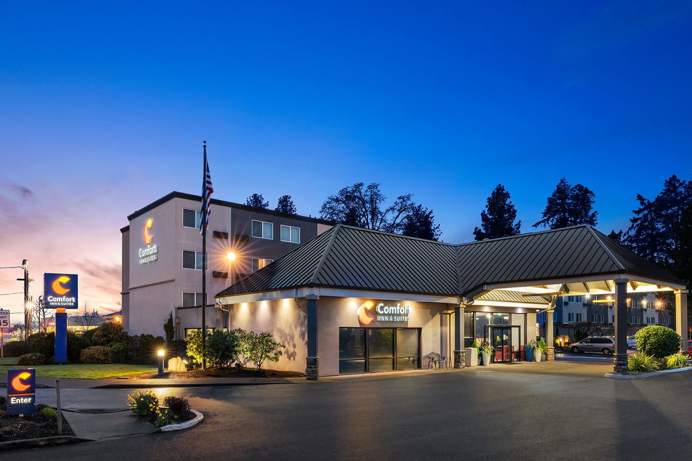 COMFORT INN & SUITES BEAVERTON - PORTLAND WEST - Updated 2024 Prices ...