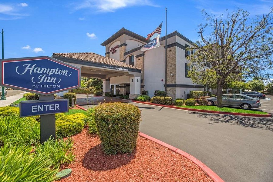 Hampton Inn Oakland-hayward - Updated 2021 Prices Hotel Reviews And Photos Ca - Tripadvisor
