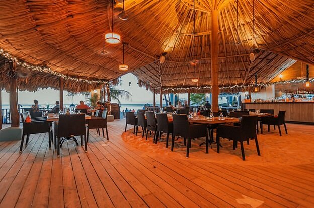 BAREFOOT RESTAURANT, Oranjestad - Restaurant Reviews, Photos & Phone ...