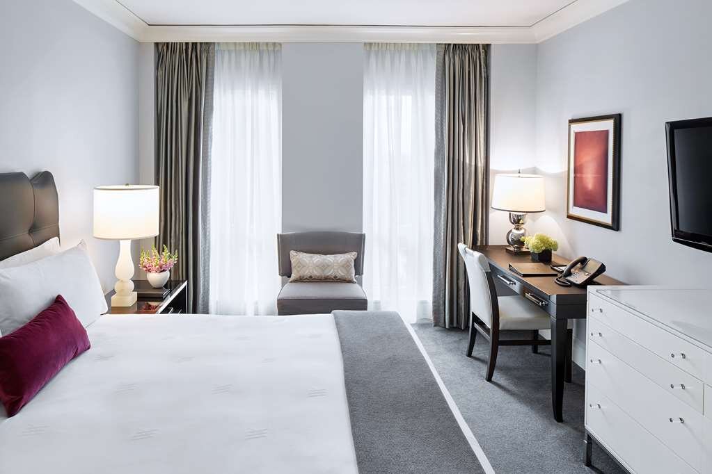 Hotel photo 17 of Waldorf Astoria Chicago.