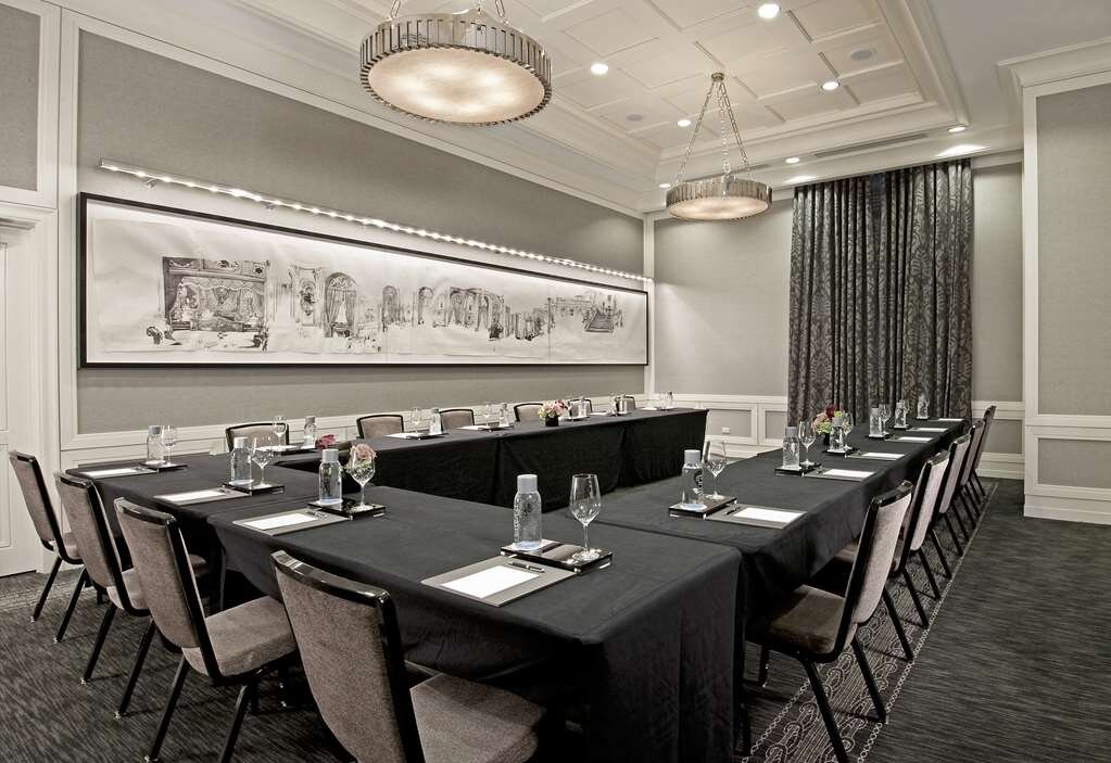 Hotel photo 20 of Waldorf Astoria Chicago.
