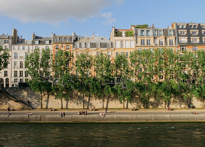 How to spend a perfect day in Paris in the summer - The Good Life France