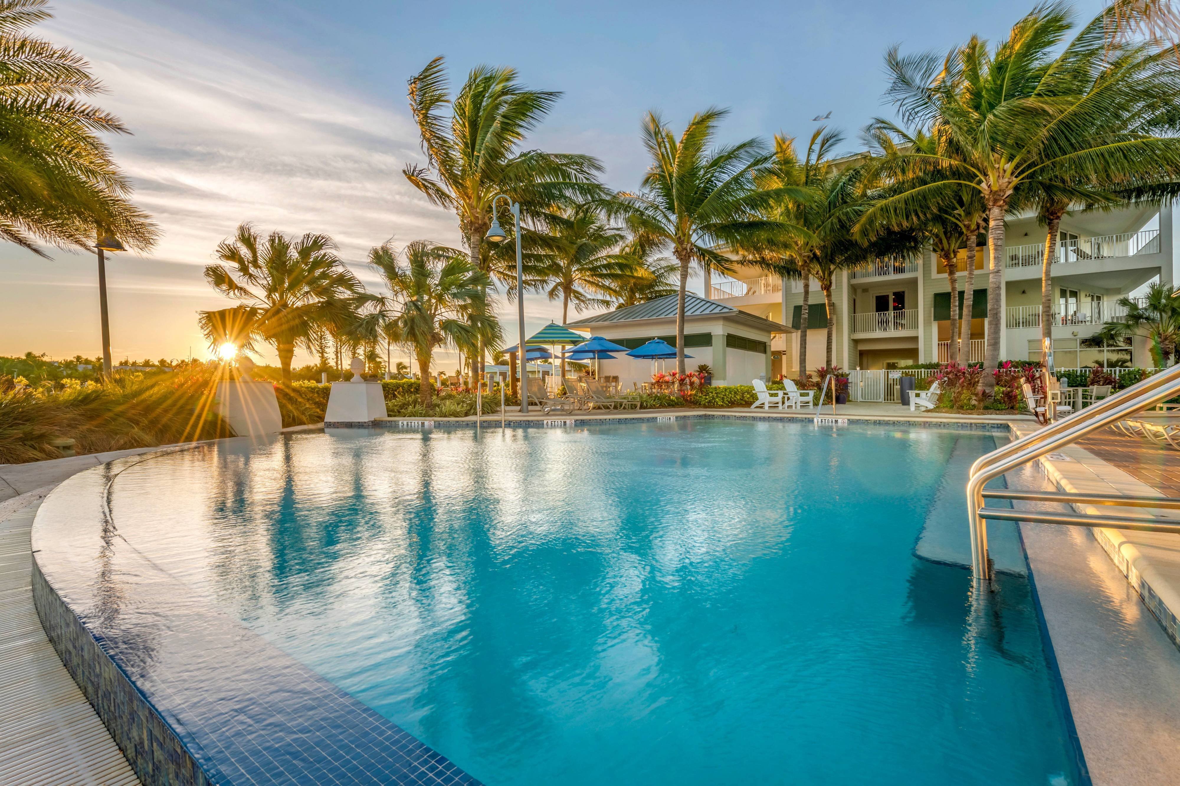 COURTYARD BY MARRIOTT MARATHON FLORIDA KEYS 179 2 5 3 Updated   Infinity Pool 