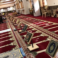 جامع عبدالله راشد الزير