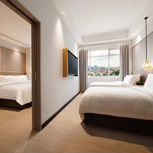 Family Quadruple Room (Wood)