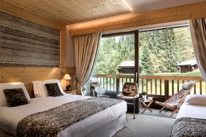 Room & Suite