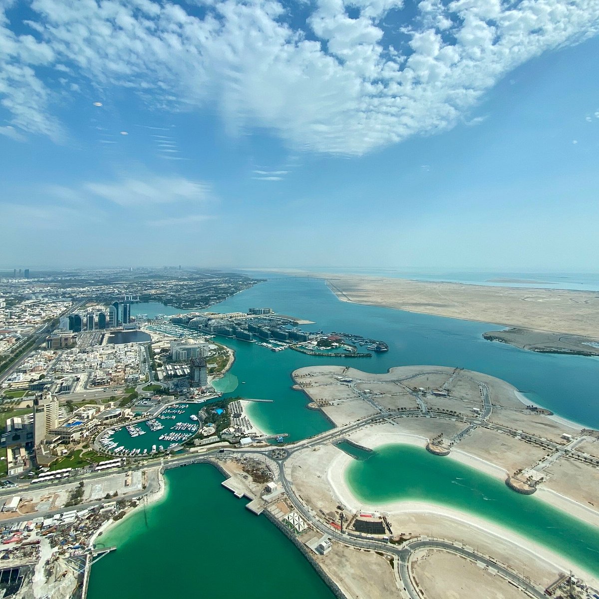 Погода в абу даби сейчас и температура. Абу Даби сейчас. Абу Даби 2023. Фото Абу Даби 2023. Кувейт Абу Даби.