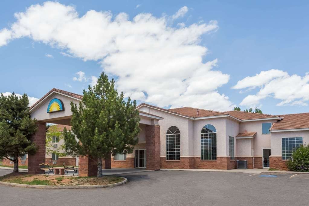 DAYS INN BY WYNDHAM TORREY CAPITAL REEF Motel (Utah): Prezzi 2022 E ...