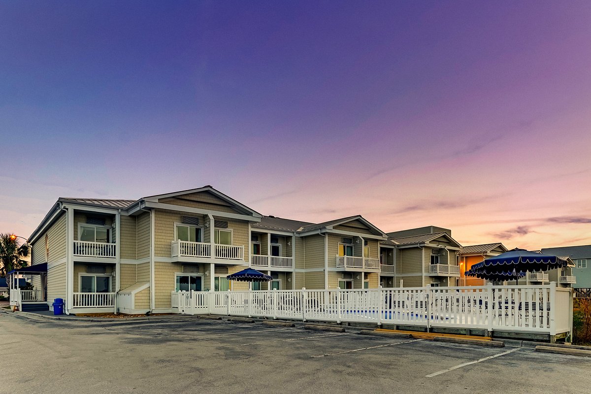 Palm Suites, hotel em Morehead City