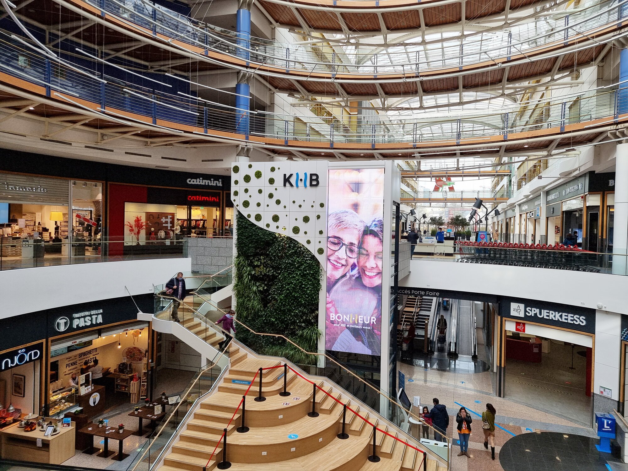 Kirchberg Shopping Center Cidade Do Luxemburgo ATUALIZADO 2022 O   La Rotonde Escalier Central 