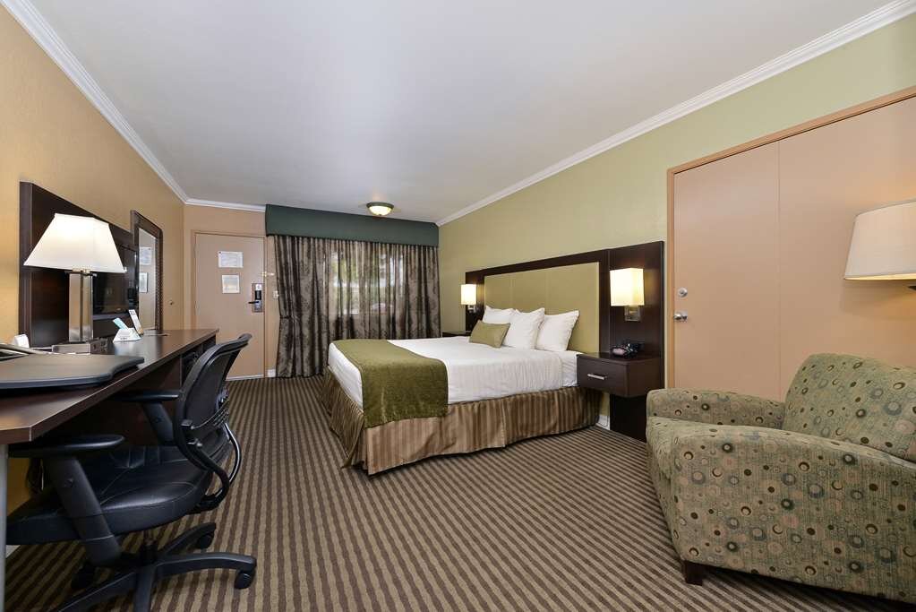 Hotel photo 42 of Best Western Royal Sun Inn & Suites.
