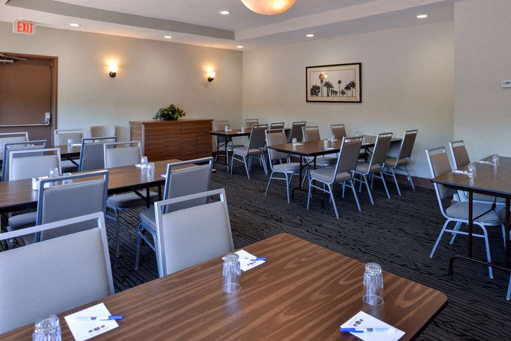 Hotel photo 83 of Best Western Royal Sun Inn & Suites.