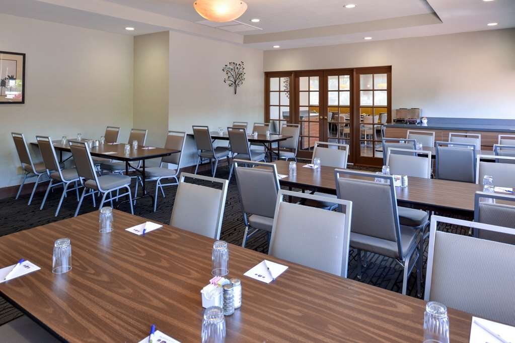 Hotel photo 57 of Best Western Royal Sun Inn & Suites.