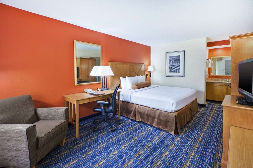 Hotel photo 9 of Best Western Dulles Airport Inn.