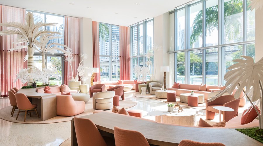 Hotel Lobby & Lounge