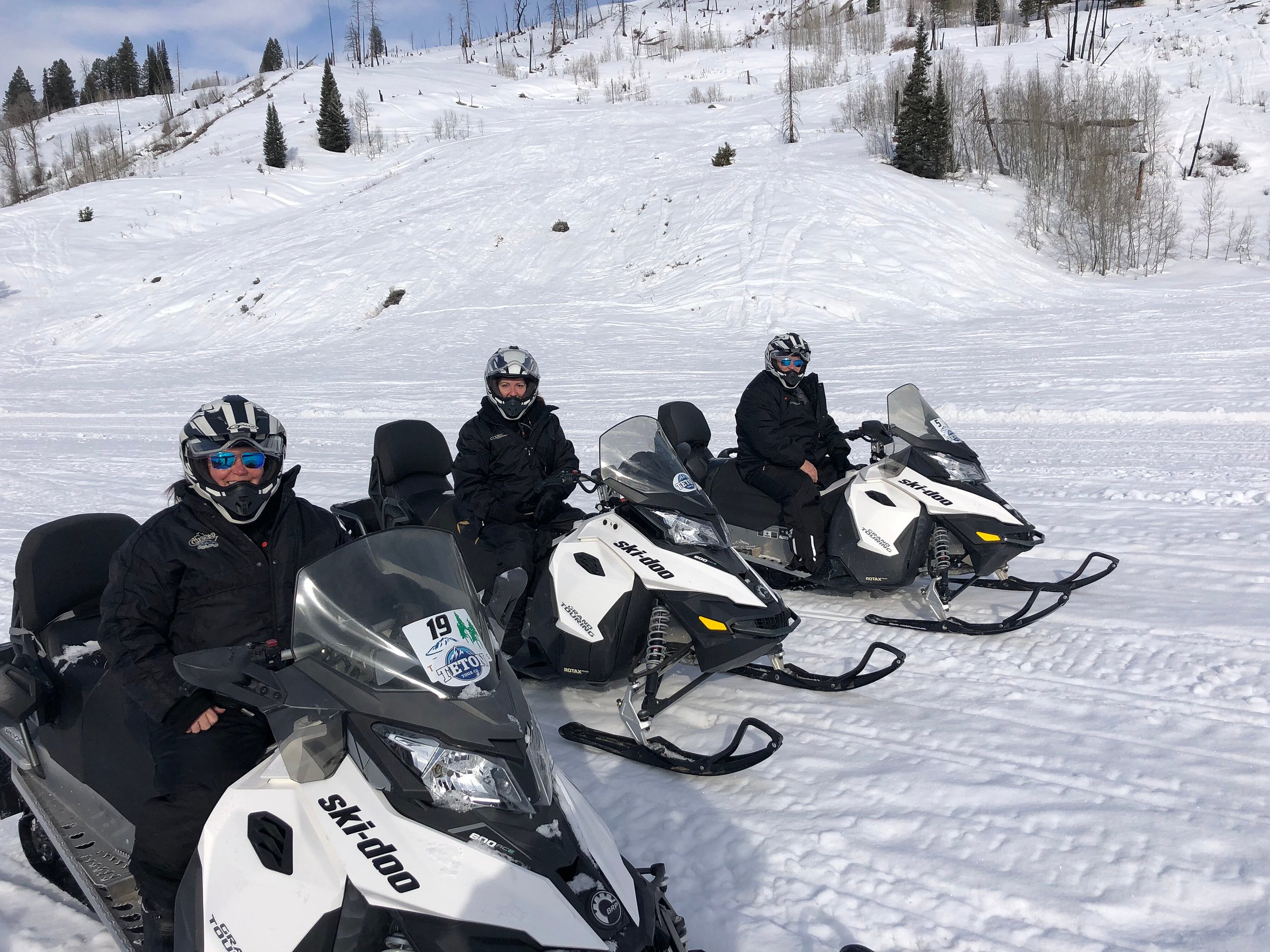 snowmobile tours yellowstone from jackson hole