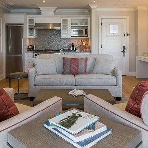 Bay View Superior Suite - Basin Building