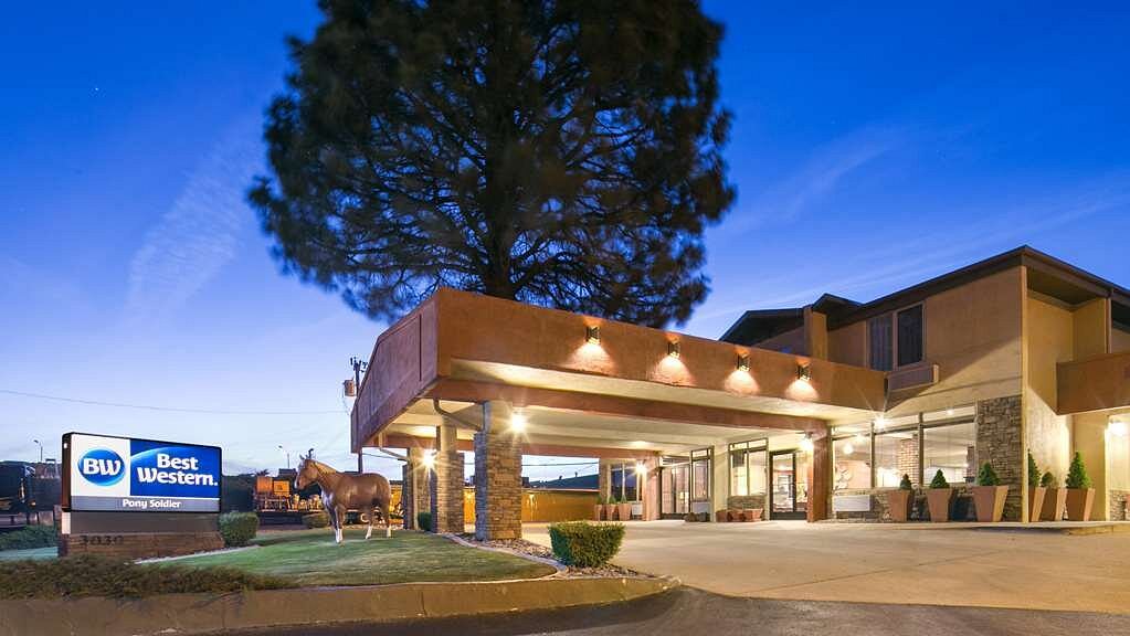 Best Western Pony Soldier Inn &amp; Suites, hotell i Flagstaff