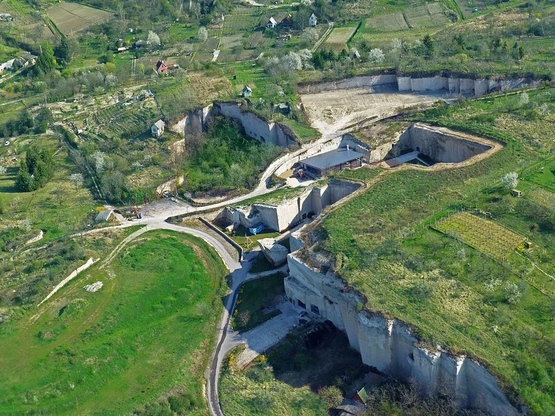 Bolyki Pinceszet winery in Eger