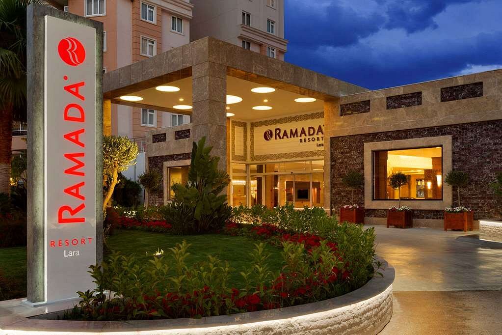 Ramada Resort by Wyndham Lara, Antalya bölgesinde otel