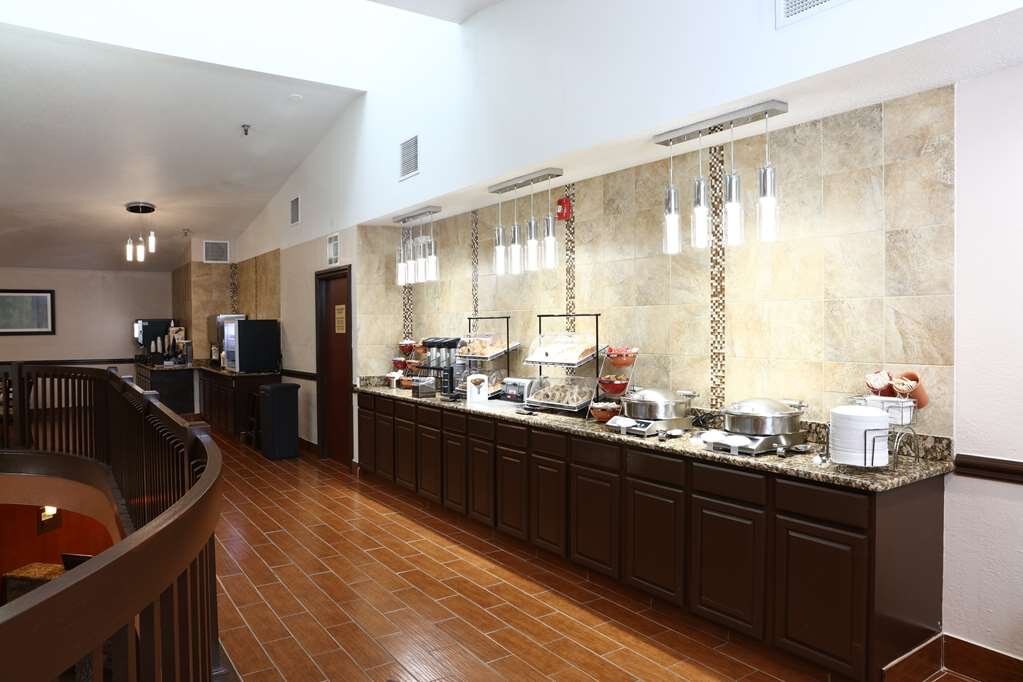 Hotel photo 40 of Best Western Hospitality Hotel & Suites.