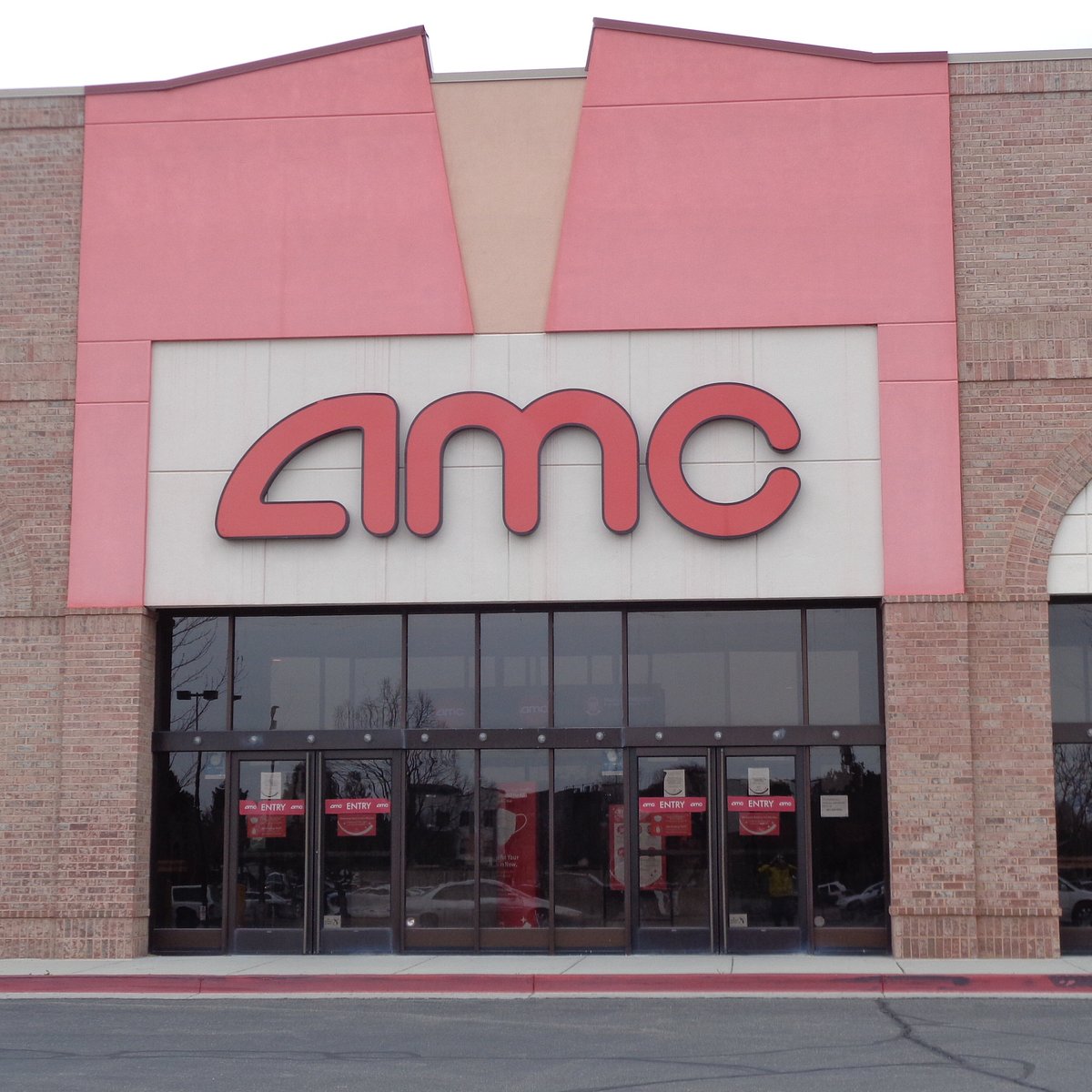 Amc Theaters On 4925 ?w=1200&h=1200&s=1