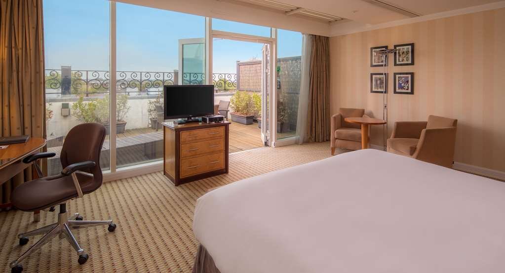 Hotel photo 1 of Hilton London Paddington.