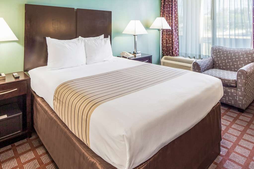 Hotel photo 57 of Super 8 by Wyndham Meadowlands.