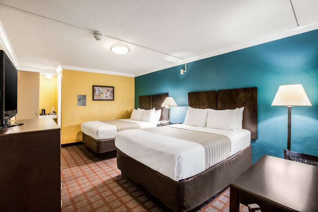 Hotel photo 70 of Super 8 by Wyndham Meadowlands.