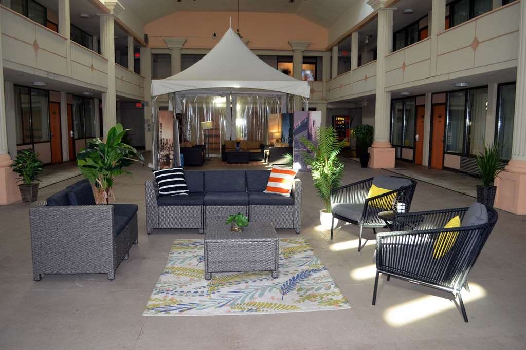 Hotel photo 17 of Super 8 by Wyndham Meadowlands.