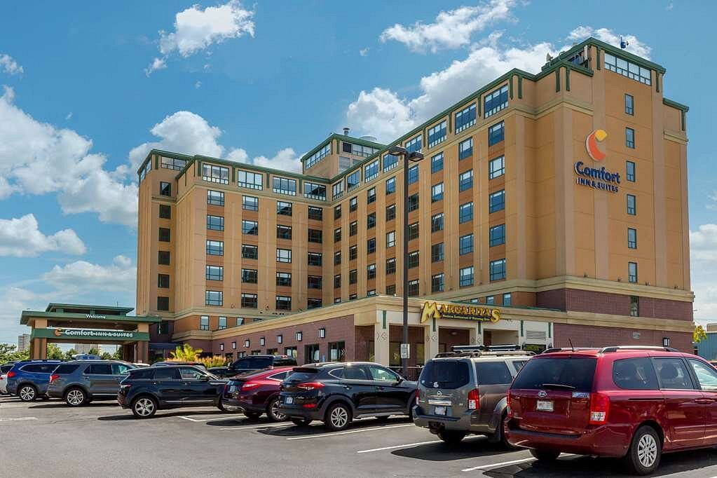 Comfort Inn &amp; Suites Boston Logan International Airport, hotel in Salem