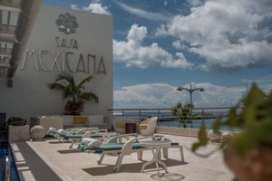 Piscina y playa
