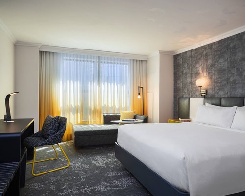 The 10 Closest Hotels To Times Square New York City Tripadvisor Find Hotels Near Times Square