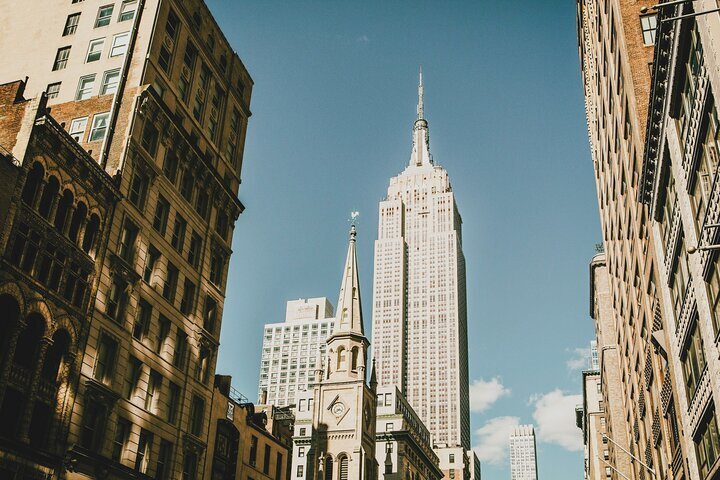 2024 Art Deco And Architecture Tour In New York City With Local Expert   Caption 