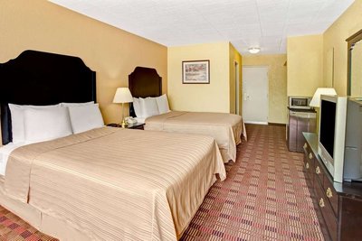 Hotel photo 6 of Howard Johnson by Wyndham Pikesville.