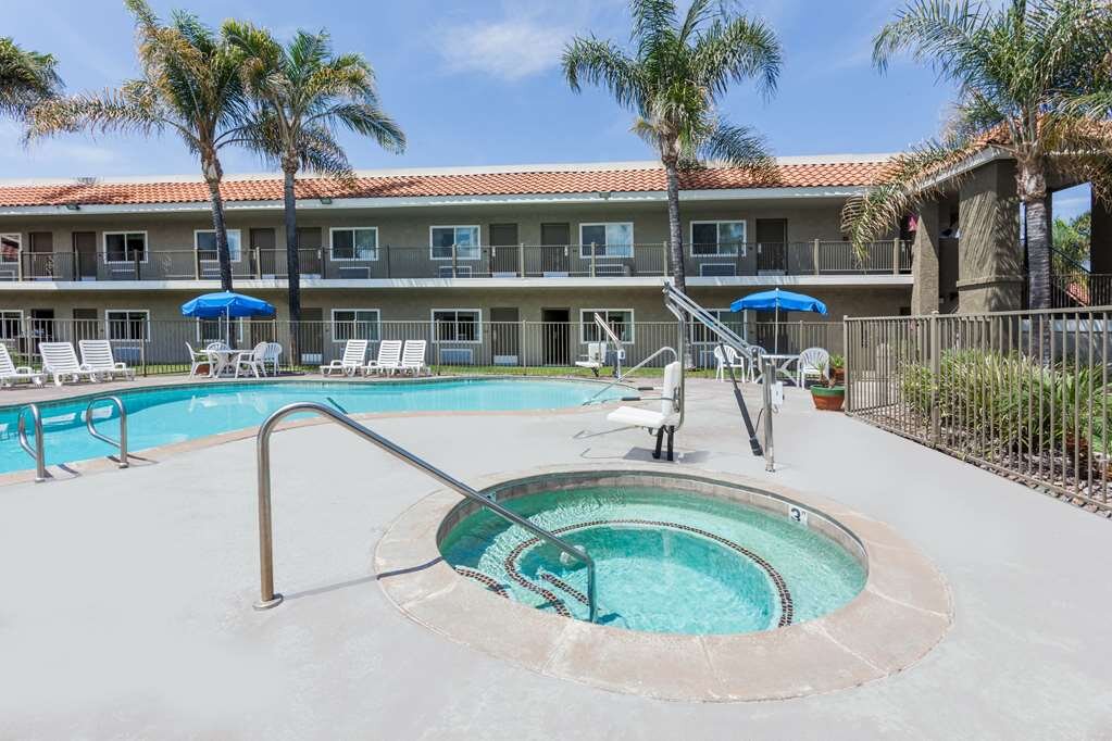 Hotel photo 19 of Travelodge by Wyndham Hemet CA.